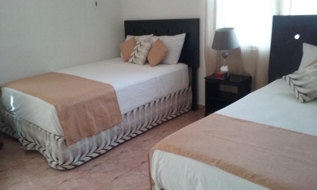 Room In Cancun Stadium エクステリア 写真